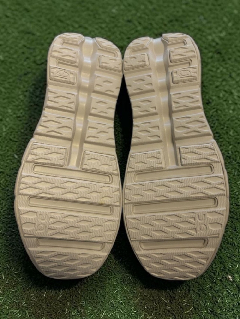 LOEWE x On Cloudtilt White Size 10 No Box - Picture 6 of 6